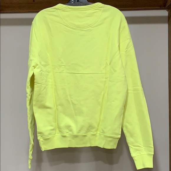 📍SOLD📍Burberry sweatshirt NWT - Picture 3 of 5